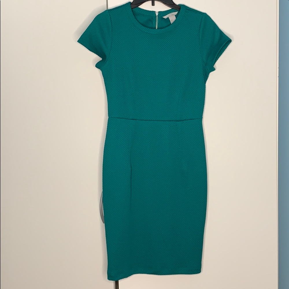HM DRESS - Picture 2 of 4